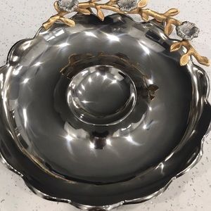 Silver tray with gold flowers